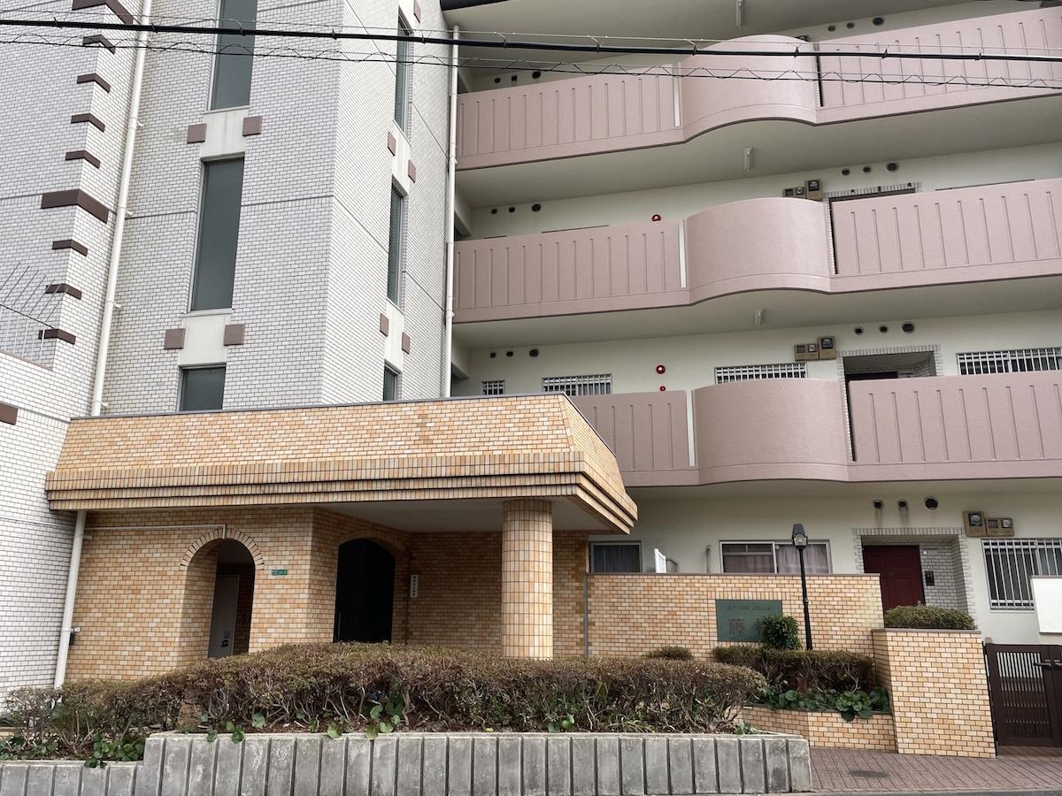 北九州市門司区藤松の賃貸物件/この種類の違う外壁が３つ融和している