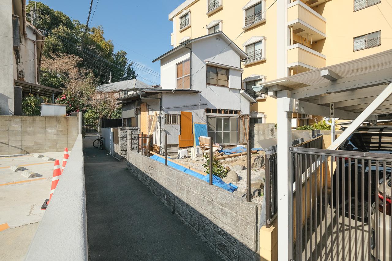 福岡市中央区桜坂の賃貸物件/桜坂の住宅街を少し入ったところ。
知る人ぞ知る、隠れ家的な店にちょうどいい場所。