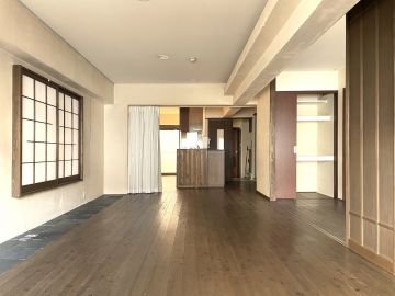 北九州市門司区東本町の賃貸物件/素材そのものの存在感で魅せる