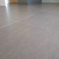 福岡市中央区六本松の賃貸物件/60cm角のタイル貼り