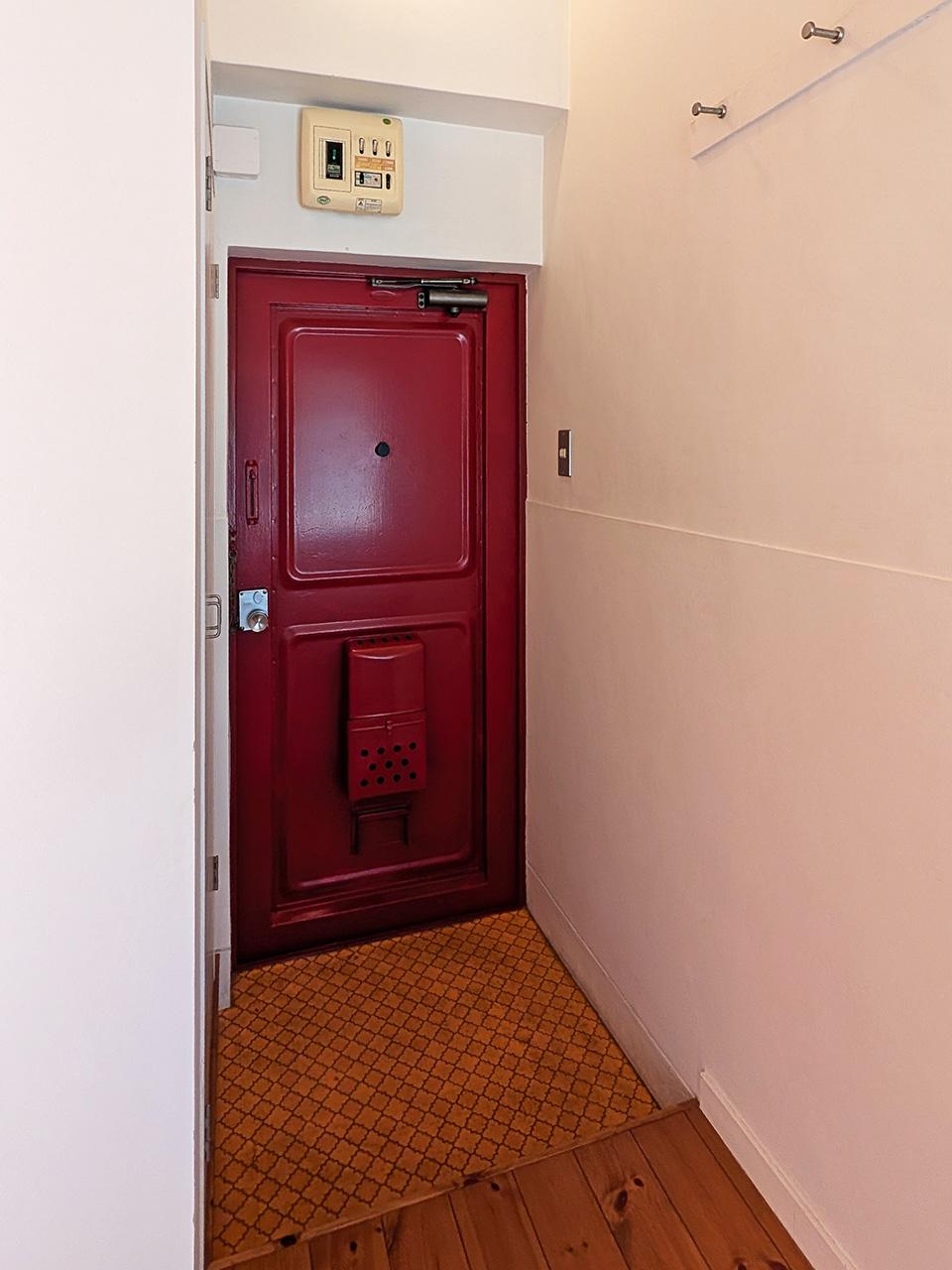 福岡市南区清水の賃貸物件/玄関。