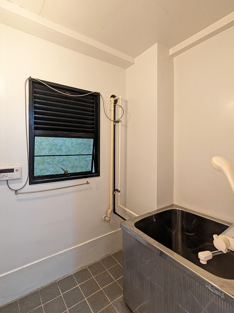 福岡市南区清水の賃貸物件/ステンレスのお風呂。