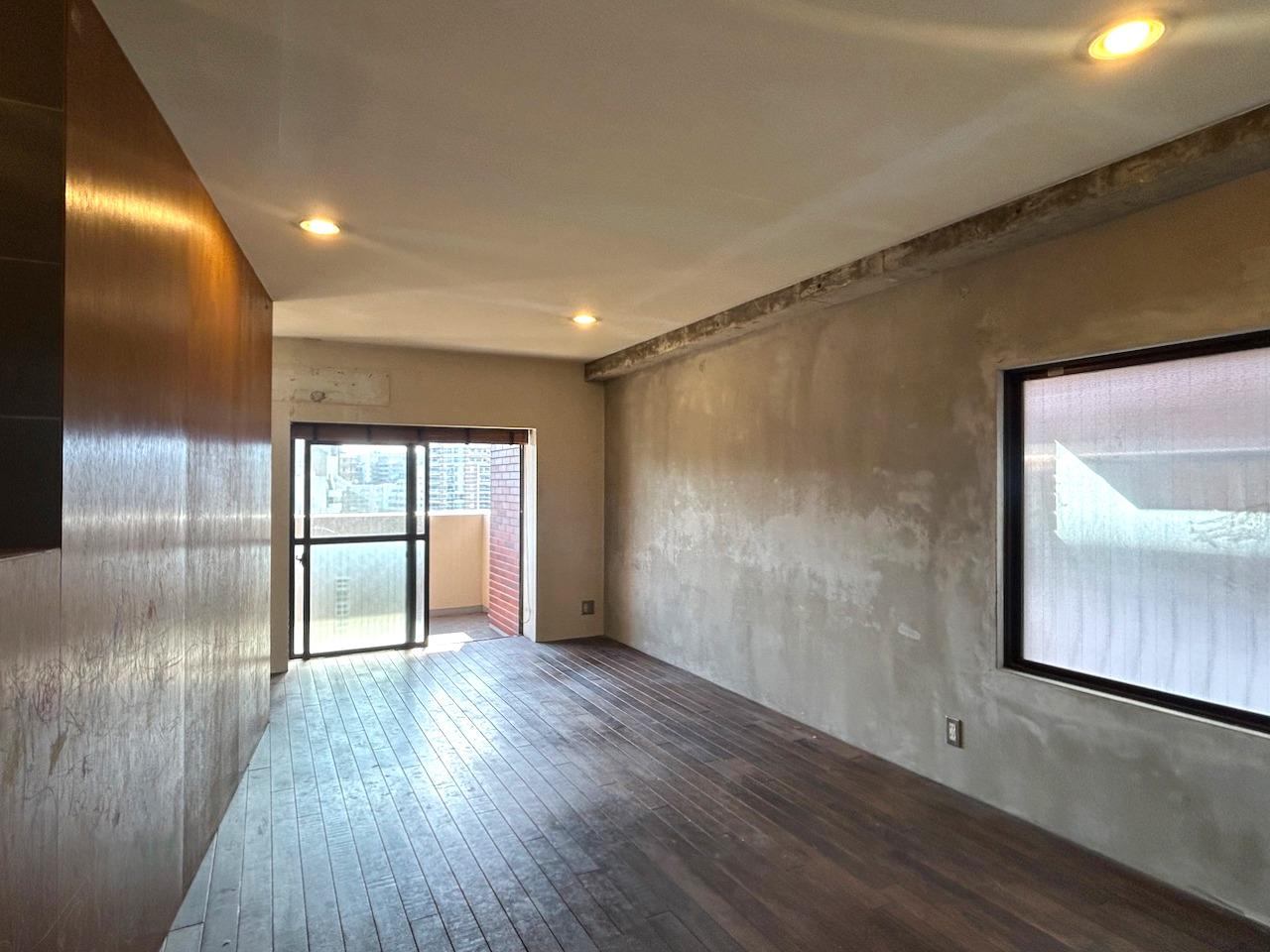 福岡市中央区大名の賃貸物件/窓は二面にあり、しっかり光が入ります。