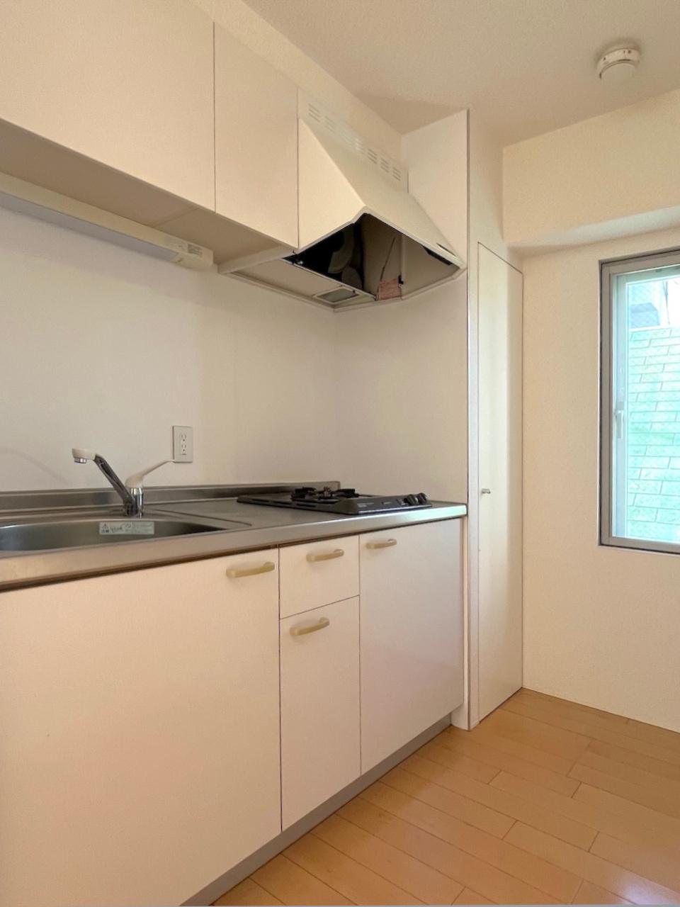 福岡市中央区大手門の賃貸物件/キッチンは２口コンロ。