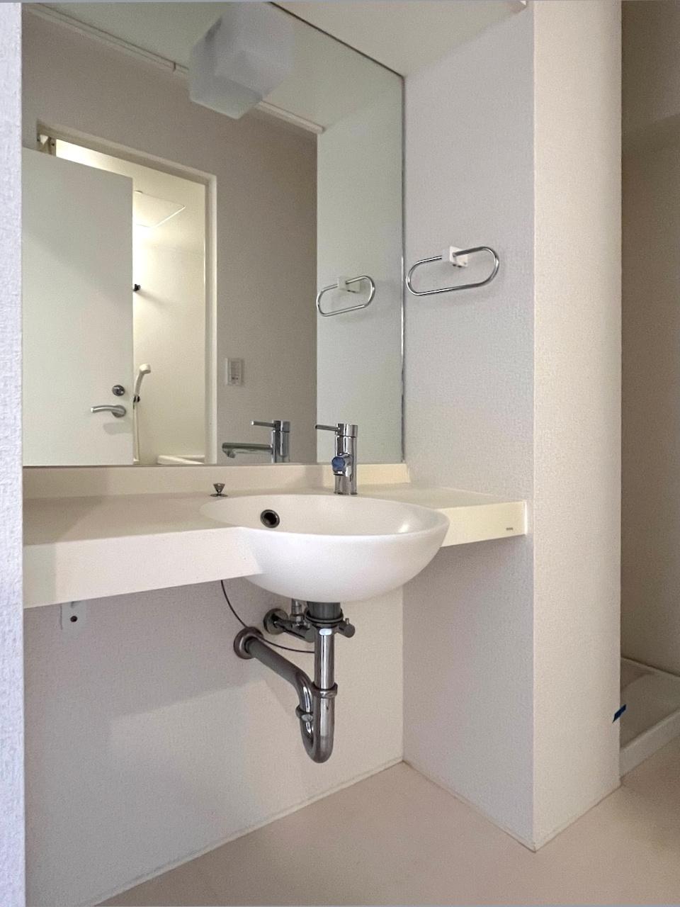 福岡市中央区大手門の賃貸物件/広めの洗面台。