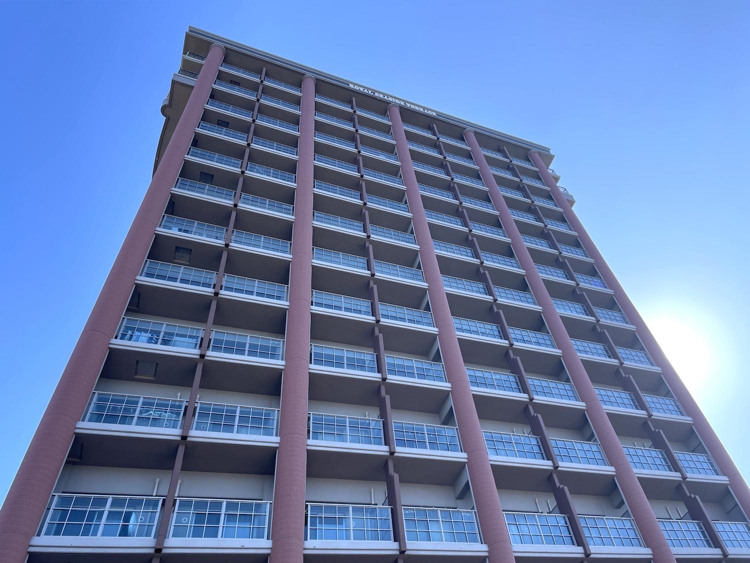 北九州市門司区西海岸の賃貸物件/ドーンと存在感のある13階建マンション