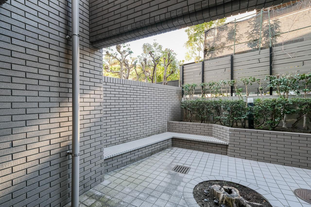 福岡市南区皿山の賃貸物件/扉を開けるとこんな感じ。