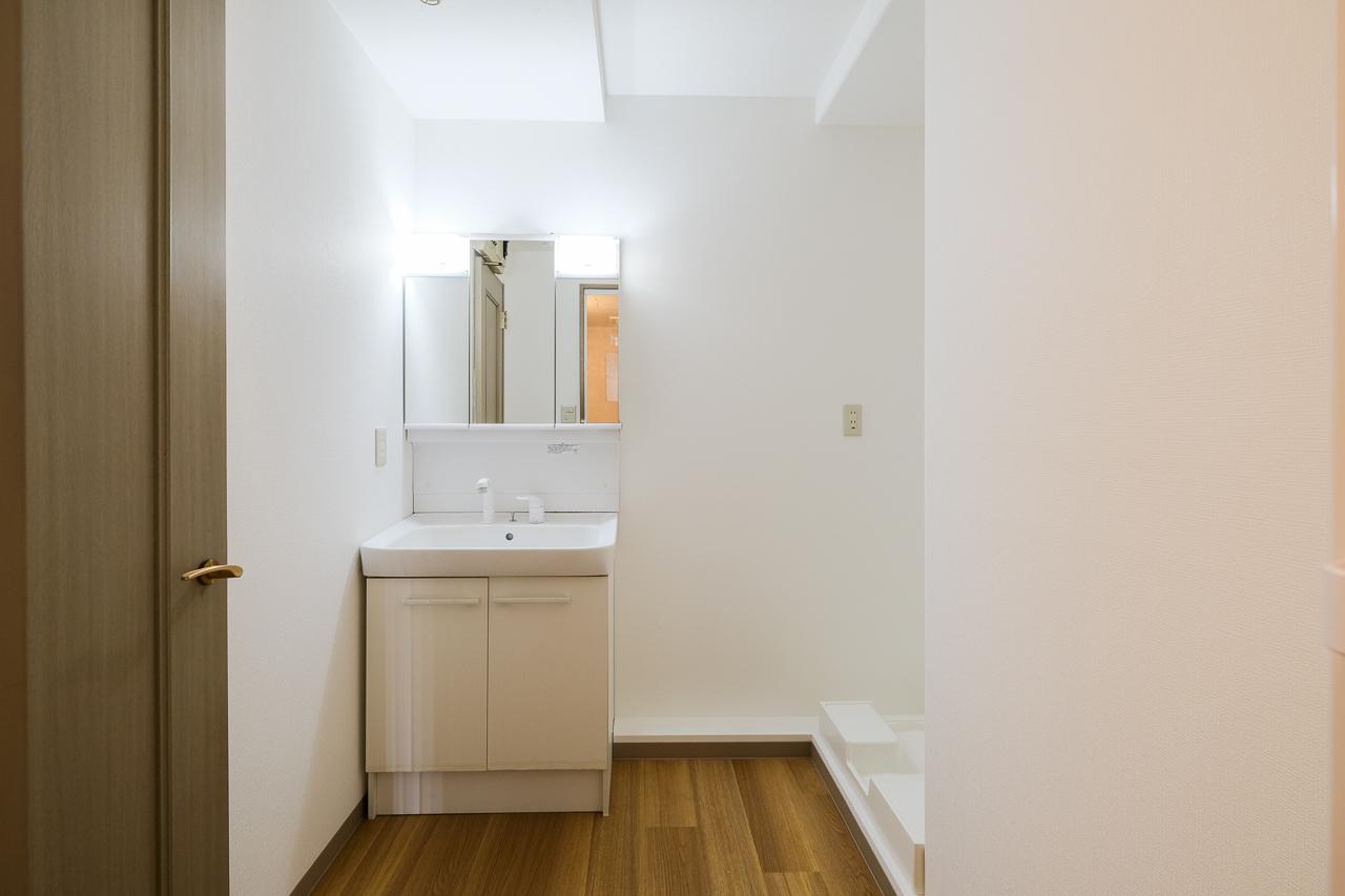 福岡市南区皿山の賃貸物件/洗面スペース。