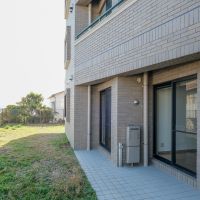 福岡市南区皿山の賃貸物件/3方をぐるりとお庭が囲います。