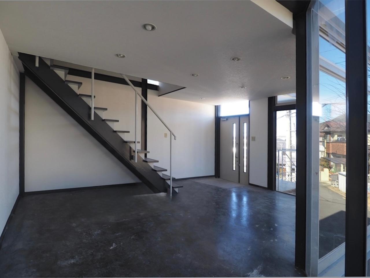 福岡県大野城市大城の売買物件/2階の玄関部分。