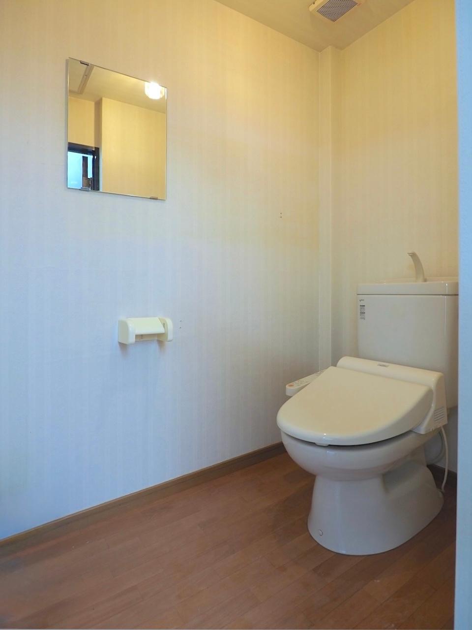 福岡県大野城市大城の売買物件/お手洗いは2つ。