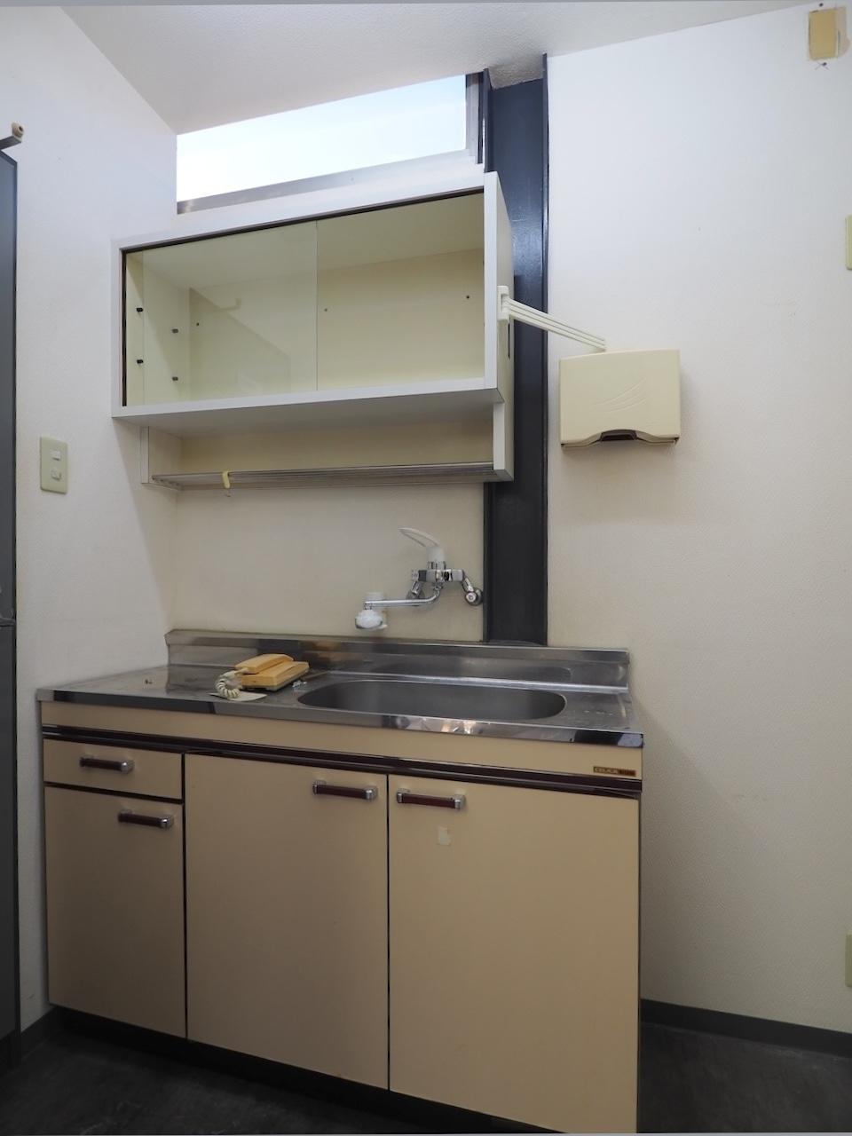 福岡県大野城市大城の売買物件/給湯室。