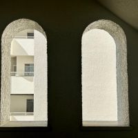 福岡市中央区浄水通の売買物件/共用部の廊下にも所々に。どこかの宮殿に迷い込んだかのよう。