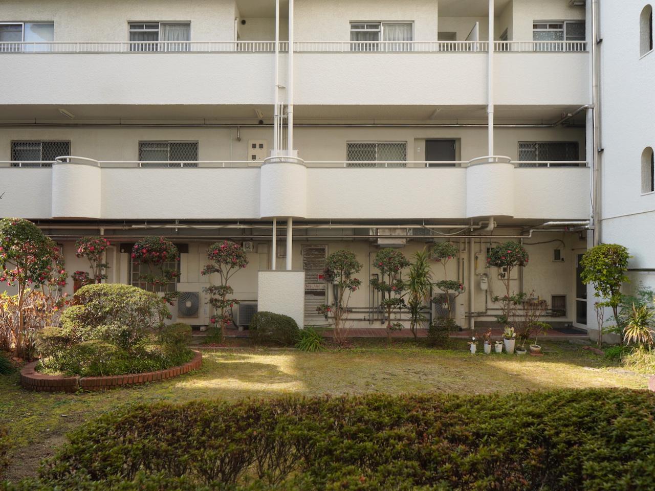 福岡市中央区浄水通の売買物件/中庭もなんだか空気がゆっくり流れている気がします。