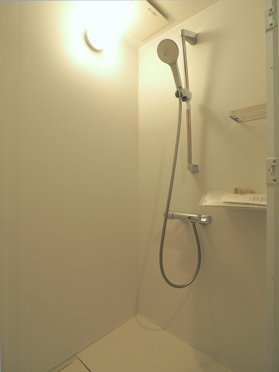 福岡市南区向野の売買物件/シャワールーム。バスタブはありません。