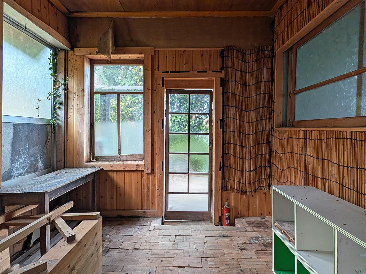 糸島市二丈吉井の売買物件/作業場はここで。