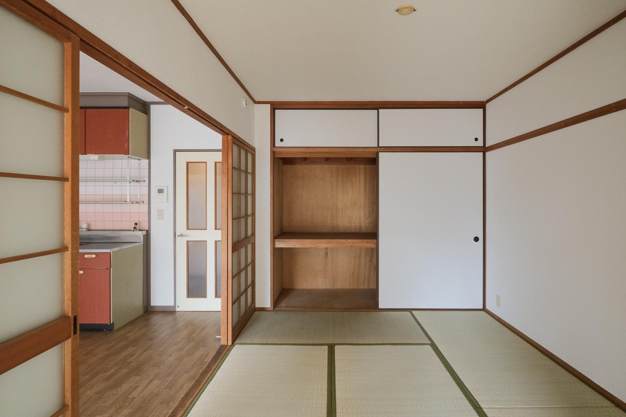 福岡市中央区谷の賃貸物件/この押入れは収納にも良し。飾り棚にも良し。