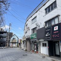 北九州市門司区中町の賃貸物件/飲食店から教室など多種多様なテナントが並んでいます