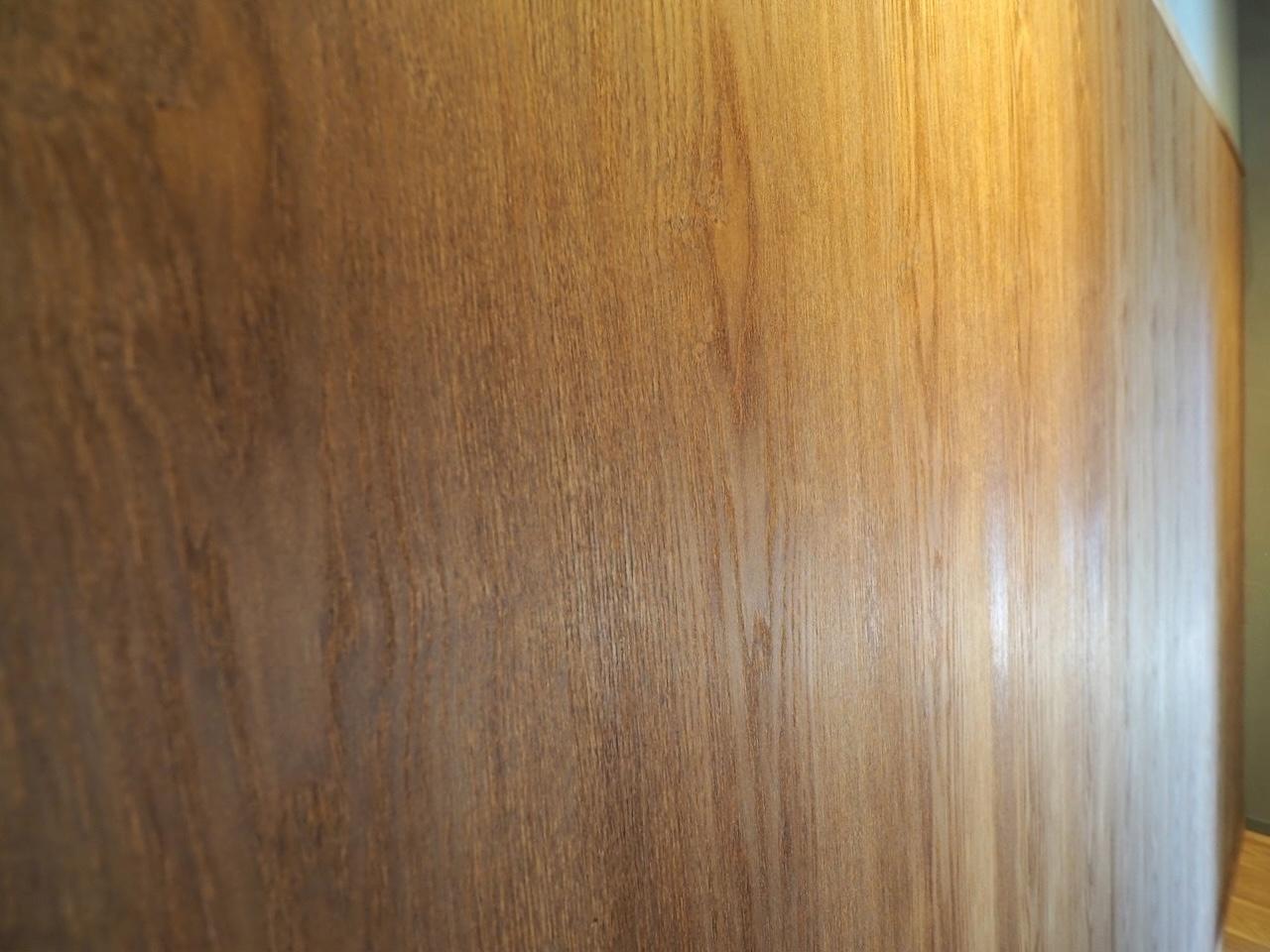 福岡市中央区舞鶴の売買物件/木の壁。