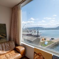 福岡市西区宮浦の売買物件/窓アップ。