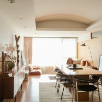 福岡市西区宮浦の売買物件/カーテン越しの時間もいい。