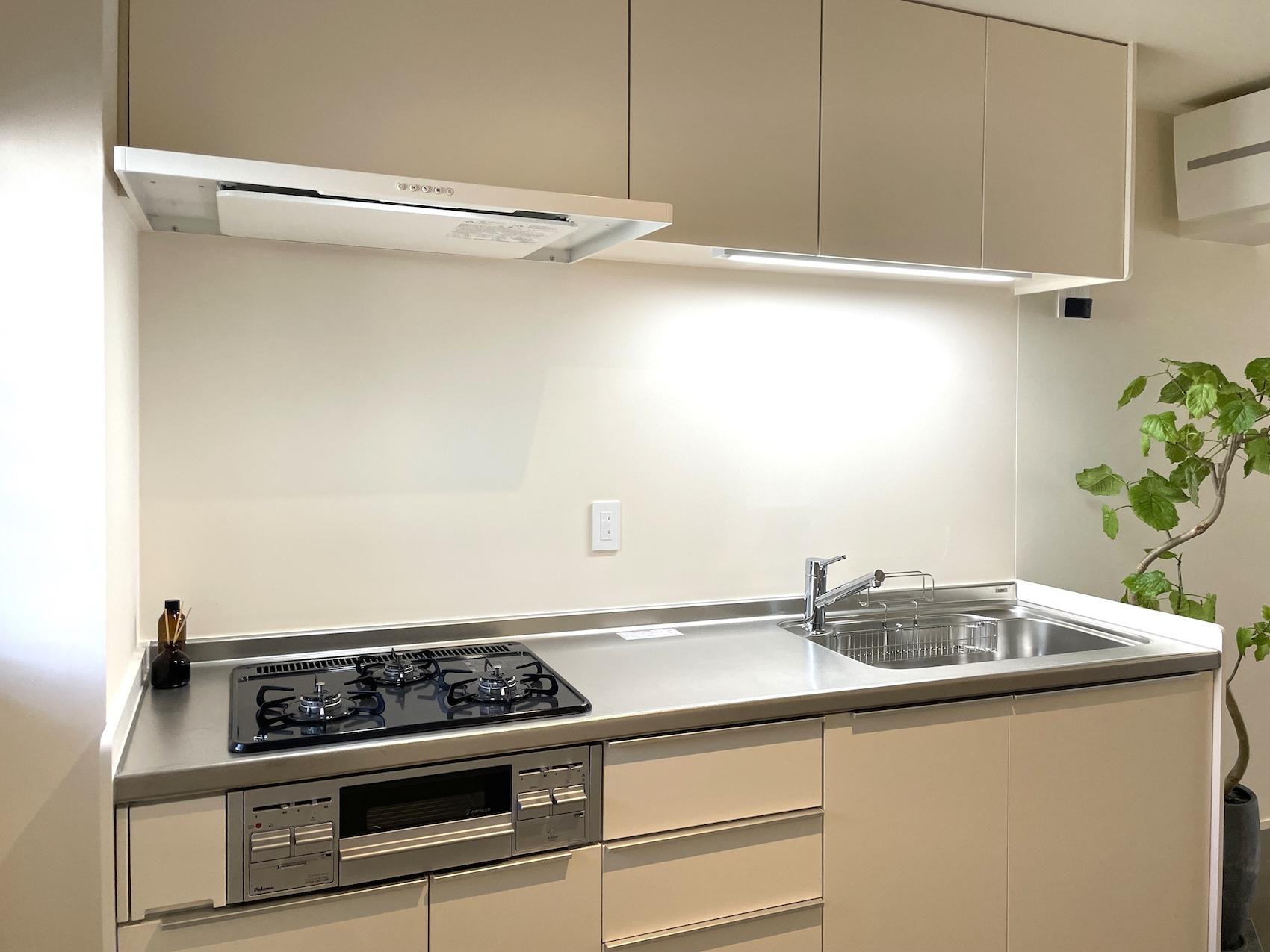 北九州市小倉北区大手町の売買物件/3口コンロのグリル付き。