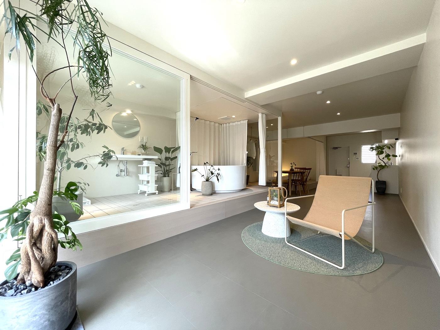 北九州市小倉北区大手町の売買物件/土間とデッキテラスを活用したデザインが特徴的。