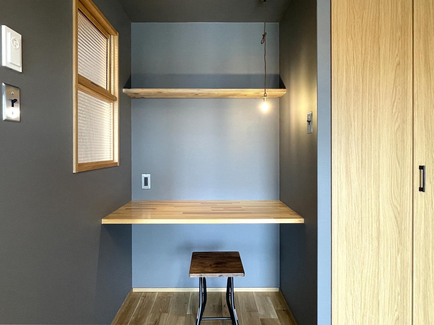 北九州市門司区旧門司の売買物件/デスク付きは嬉しいポイント。