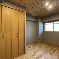 北九州市門司区旧門司の売買物件/こちらは約5.5帖の洋室。上下ウッドに挟まれてます。