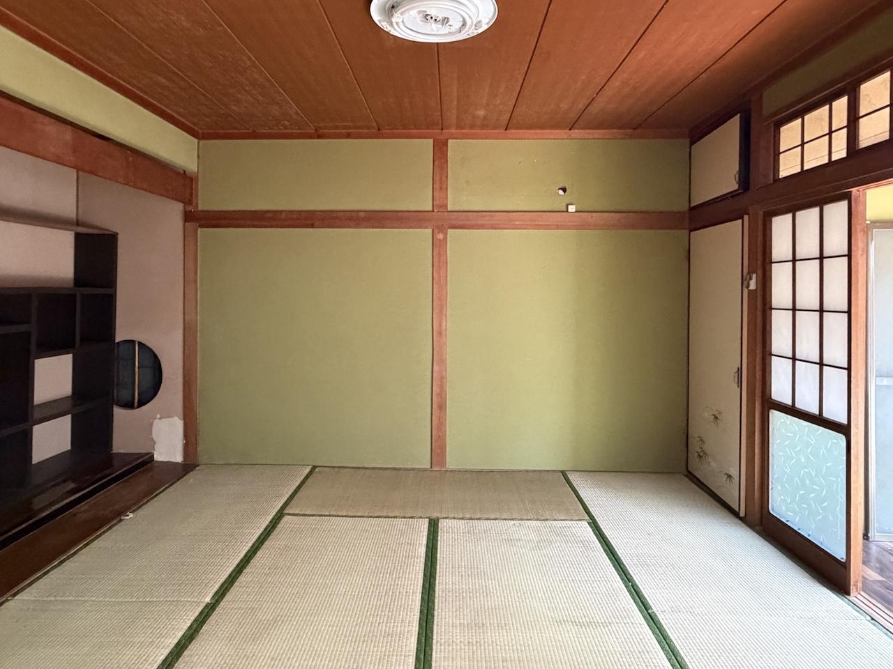 福岡市西区大字宮浦の賃貸物件/1階和室。ゆとりある広さです。