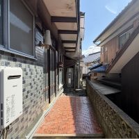 福岡市西区大字宮浦の賃貸物件/物件に到着。接道という概念は忘れてください。