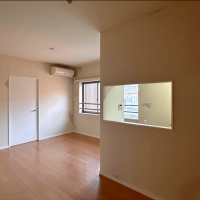 福岡市西区姪の浜の賃貸物件/玄関入ったら、すぐにLDKとキッチンが。