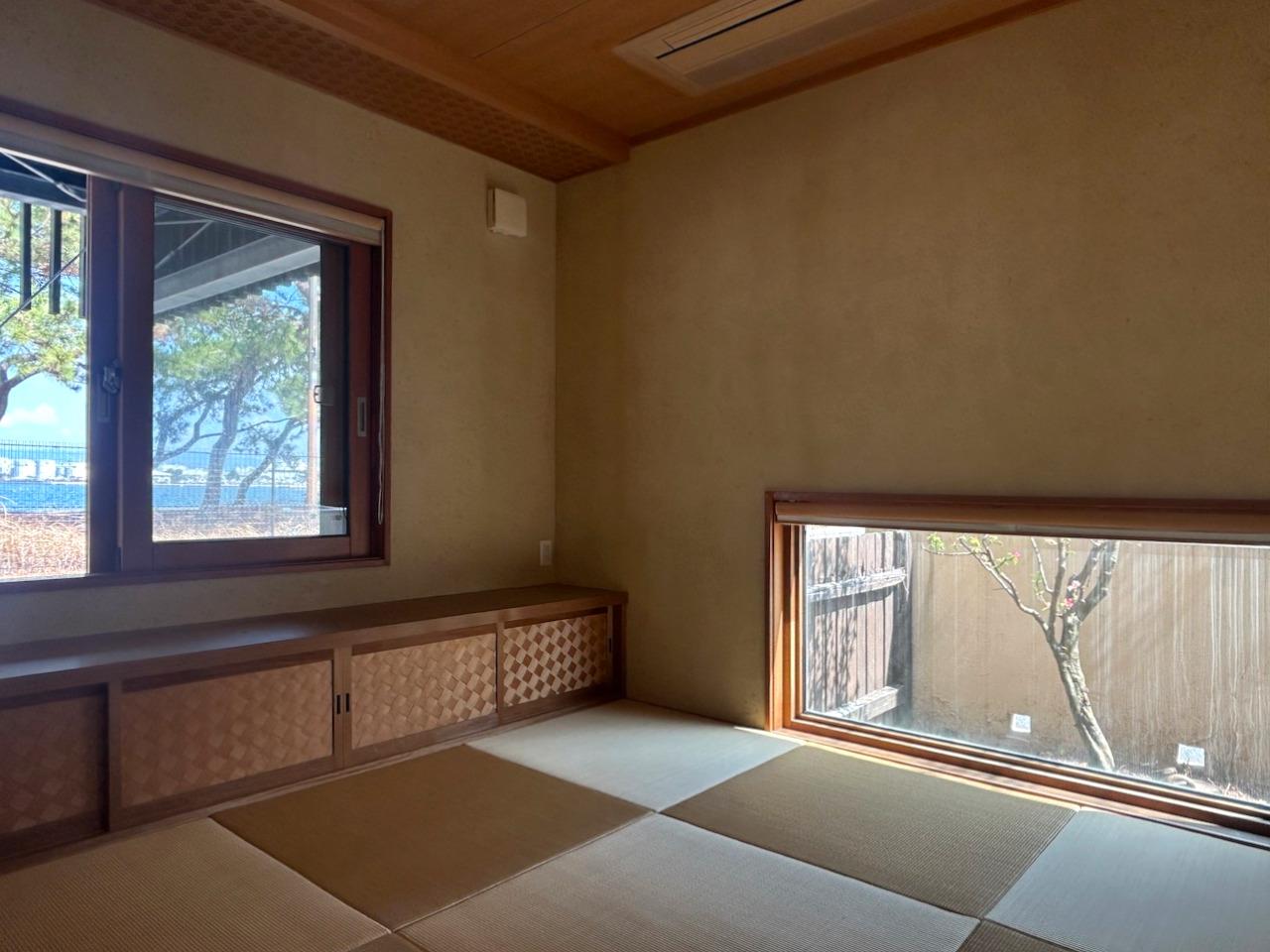 福岡市中央区福浜の売買物件/和室からも海が見えたり、お庭の梅の花が見えたり。