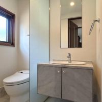 福岡市中央区福浜の売買物件/ちなみに、1階にもトイレと洗面が備わっていますよ。