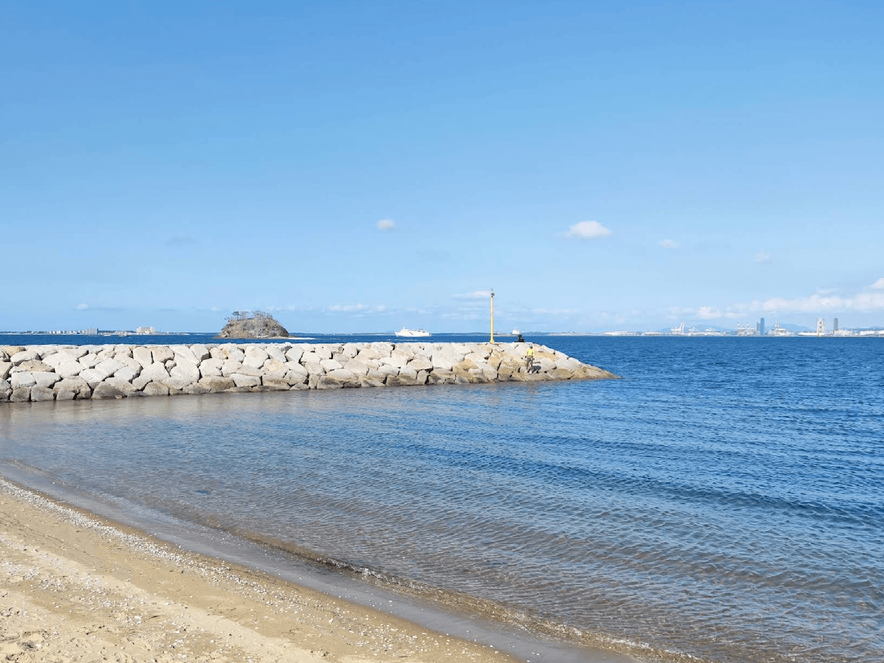 福岡市中央区福浜の売買物件/家のすぐおとなりには、福浜海岸があり、気持ちがいい環境です。