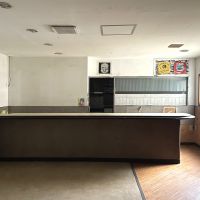 福岡県直方市古町の賃貸物件/元飲食店の区画。既存カウンターがあります。