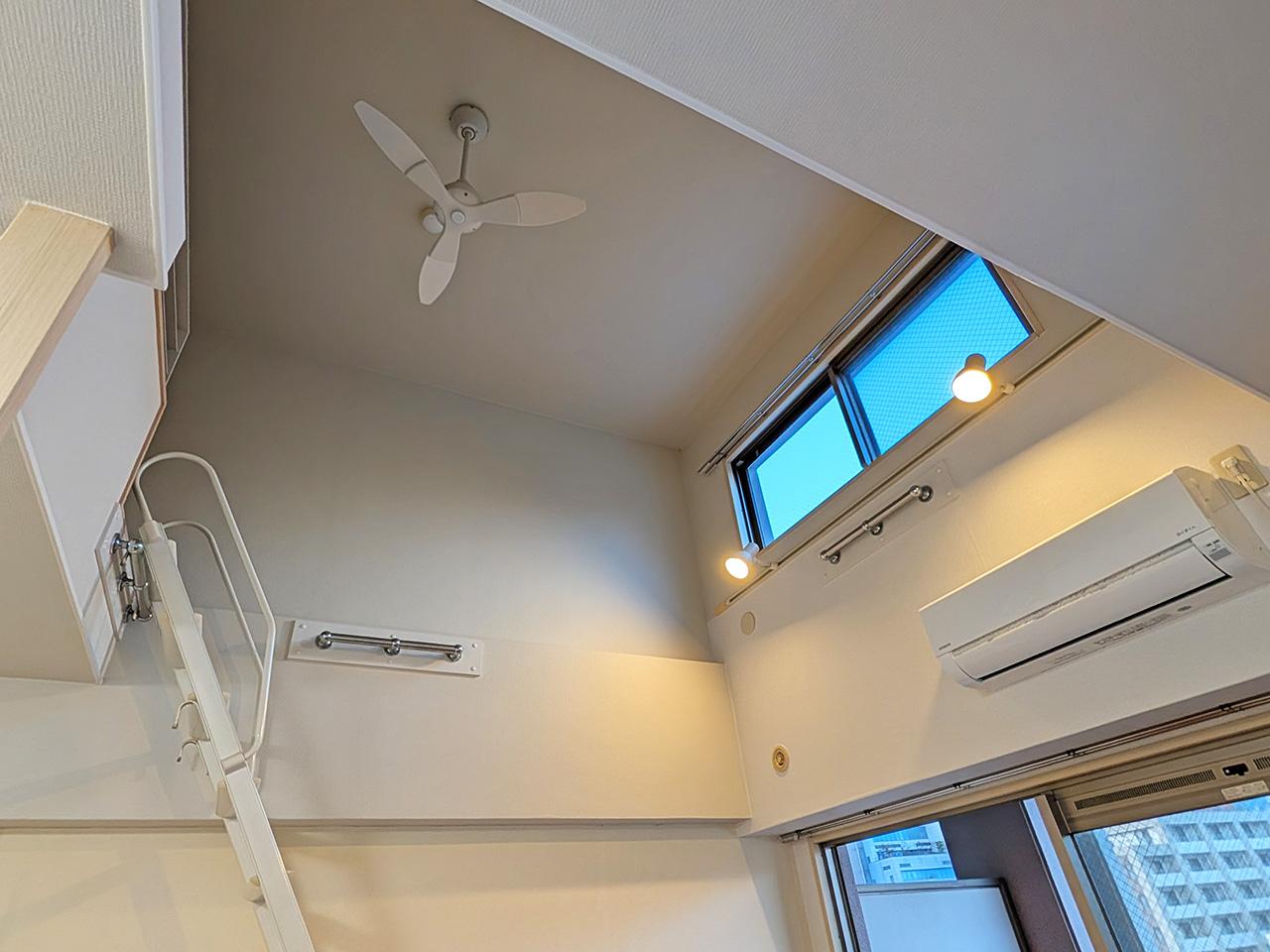 福岡市中央区今泉の賃貸物件/高い天井は最上階の特権。