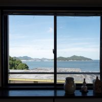 福岡市西区今宿青木の売買物件/窓から海を一望できます。