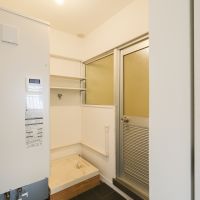 福岡市中央区桜坂の賃貸物件/洗面所はレトロな感じも残っています。