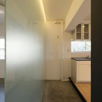 福岡市中央区桜坂の賃貸物件/靴はこの辺りにならべてね。
