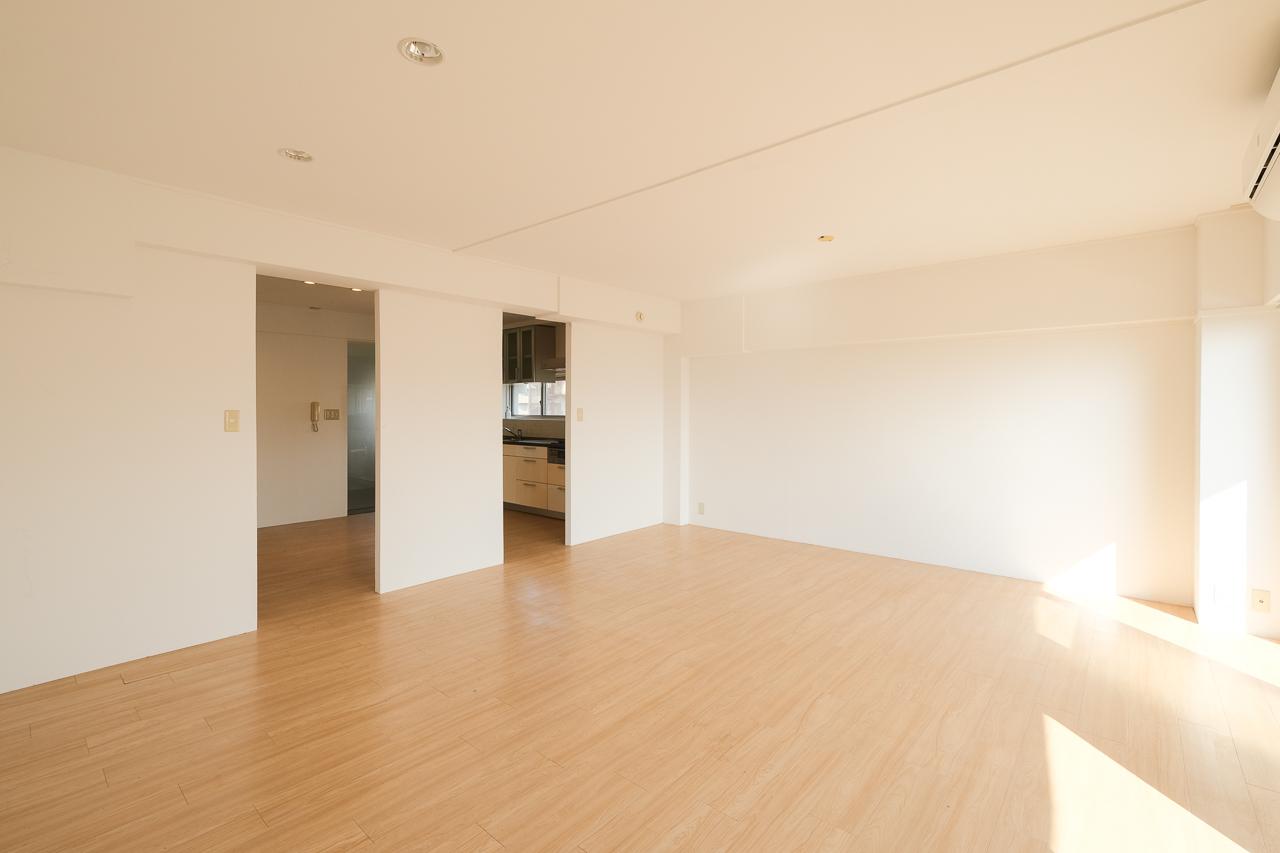 福岡市中央区桜坂の賃貸物件/もともとは和室二間。いまはひとつの大きな空間に。