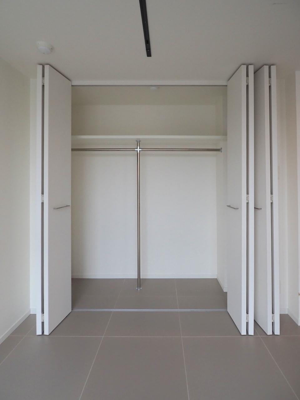 福岡市中央区今川の賃貸物件/大きなクローゼット。