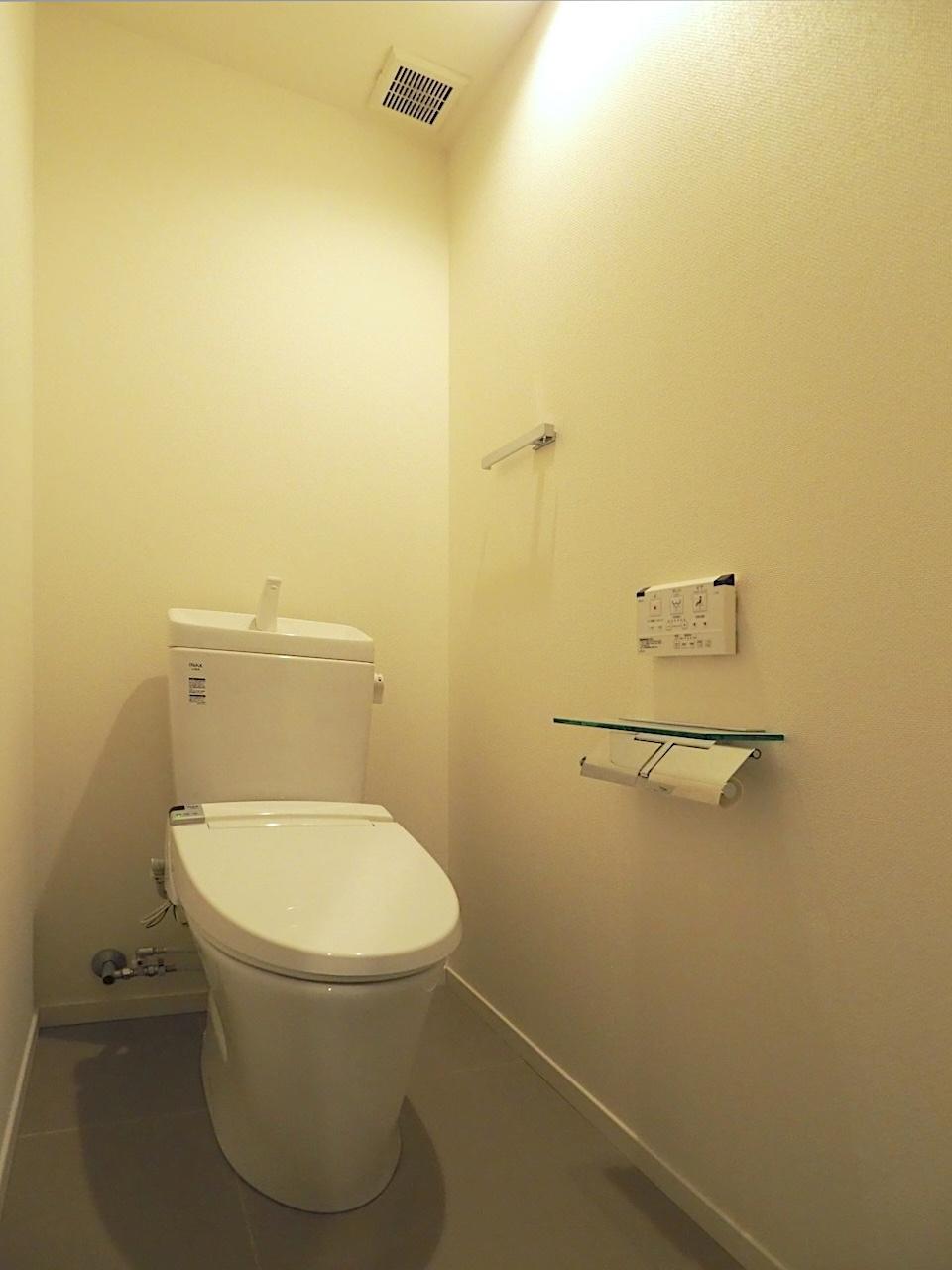 福岡市中央区今川の賃貸物件/温水洗浄器付き便座。