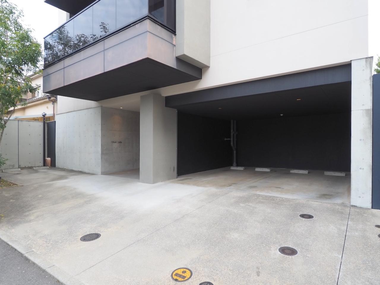 福岡市中央区今川の賃貸物件/建物入り口。