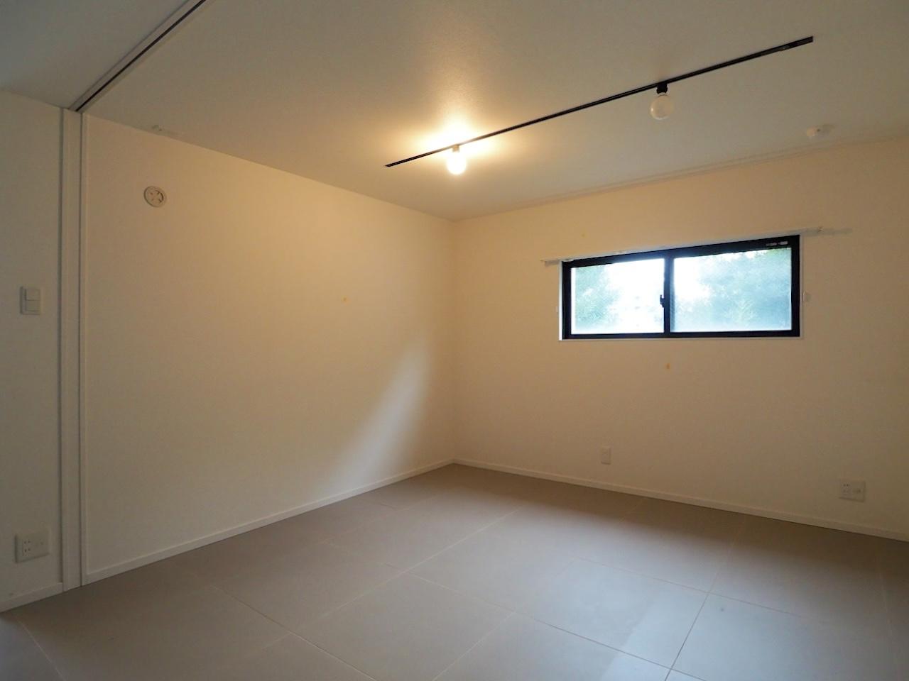 福岡市中央区今川の賃貸物件/こちらは5.49帖の洋室。