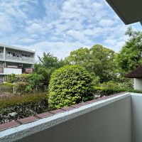 福岡市中央区平尾の売買物件/洋室からの景色。