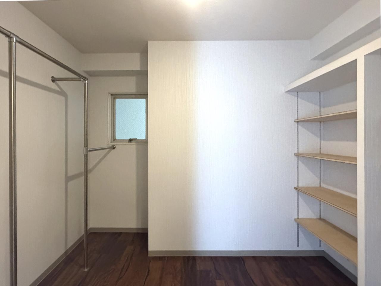福岡市中央区平尾浄水町の賃貸物件/ウォークインクローゼット。