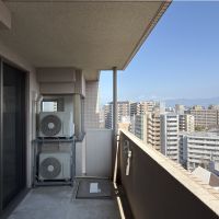 福岡市博多区美野島の賃貸物件/バルコニーは気持ち広め。