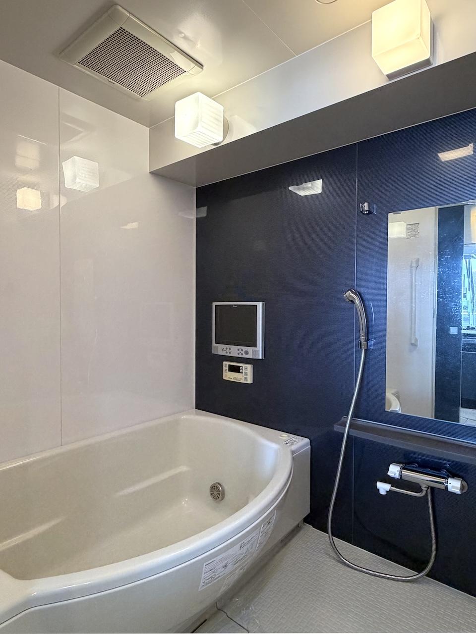 福岡市博多区美野島の賃貸物件/浴室。テレビは使用不可です。