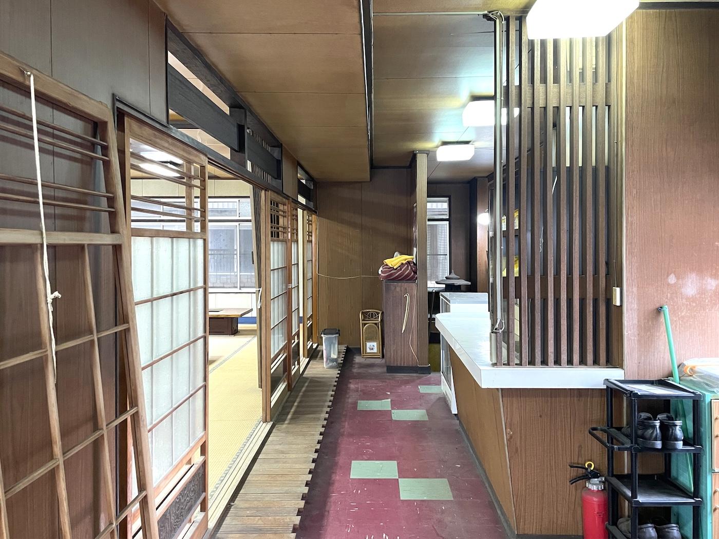 福岡県直方市須崎町の売買物件/2F廊下部分。